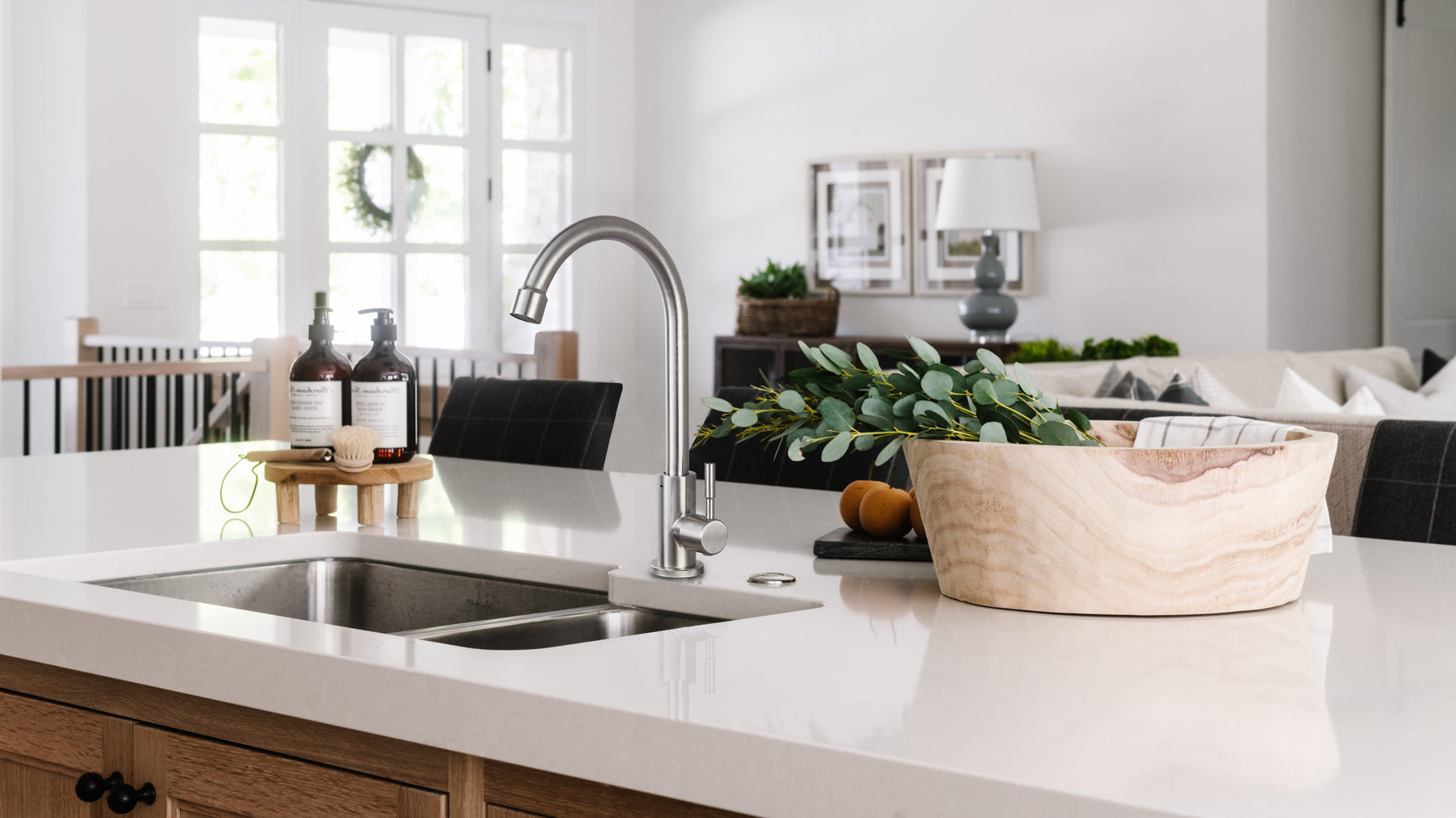 Stainless Steel Cold Water Kitchen Sink Faucet Brushed Nickel Bathroom Single Handle Bar Faucet
